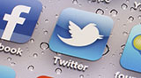 The Power of Photos on Twitter 